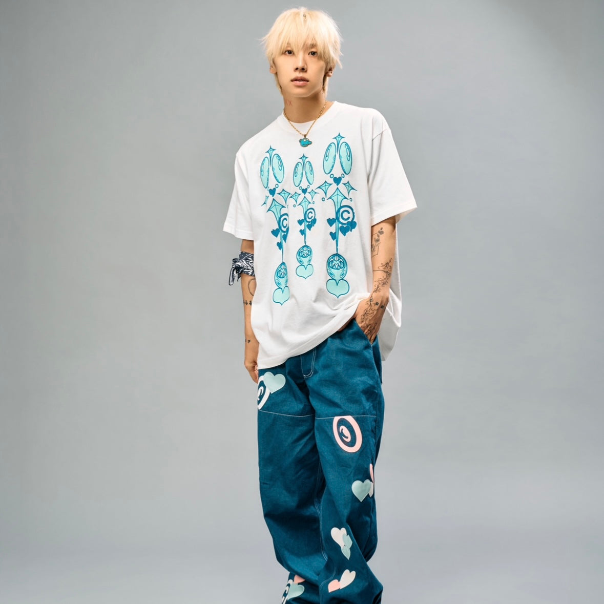 GILA GILA TEE / White