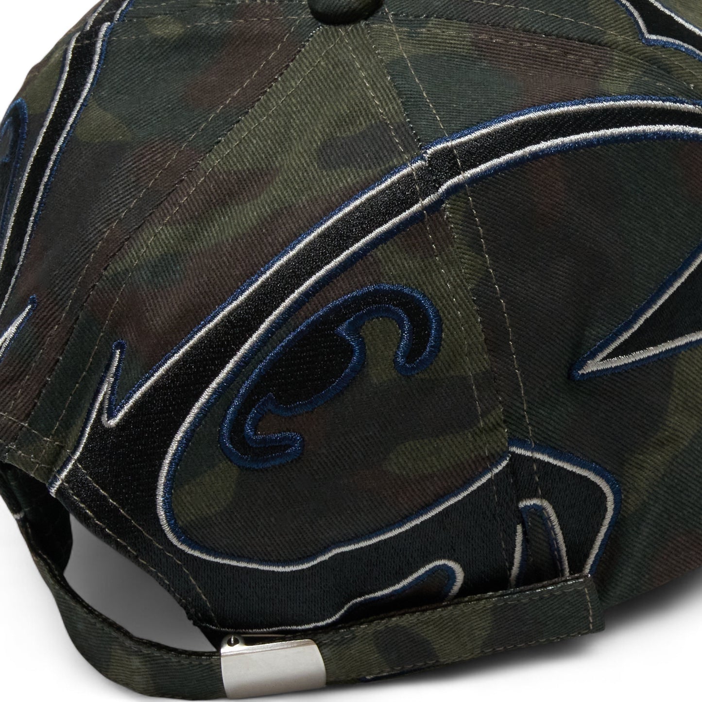 eNrOll Camouflage CAP / Black