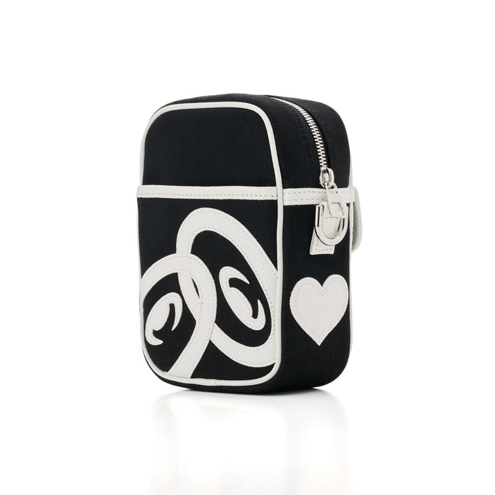 LOVE PATCH SHOULDER BAG 